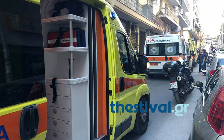 Μαχαίρωσε την 90χρονη σύζυγό του και αυτοτραυματίστηκε