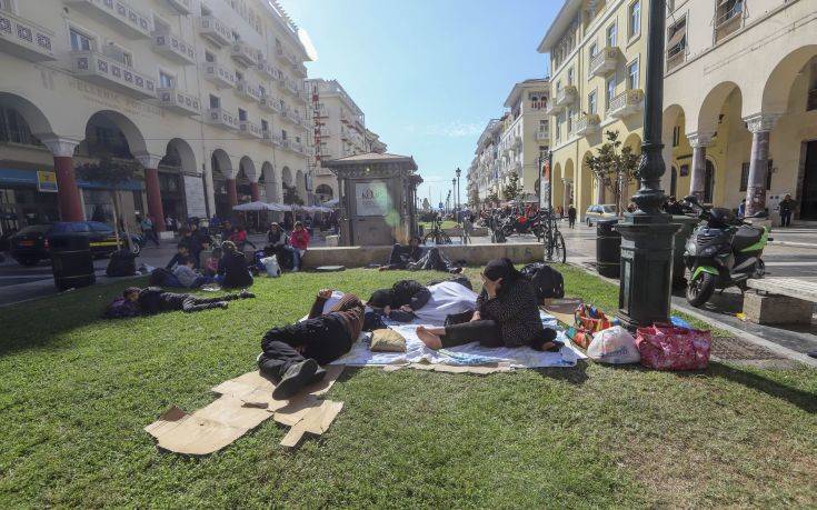 Έκτακτη σύσκεψη για το προσφυγικό στη Θεσσαλονίκη