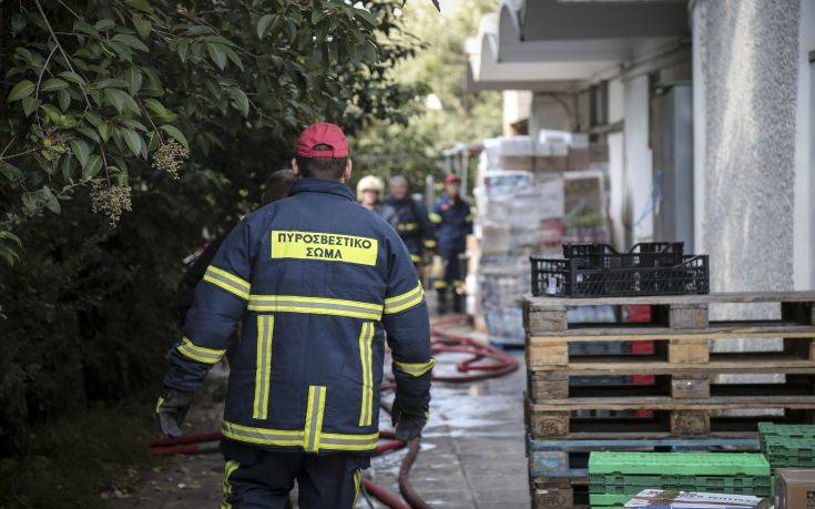 Υπό έλεγχο η φωτιά σε σούπερ μάρκετ στην Αγία Παρασκευή