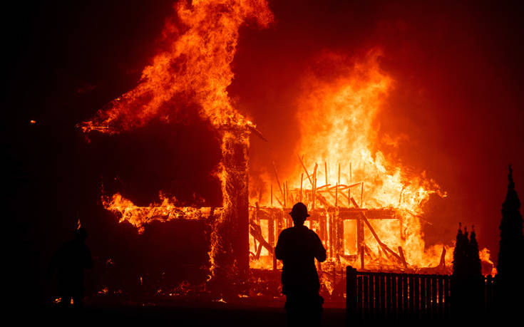 Ατελείωτος θρήνος για την πιο πολύνεκρη πυρκαγιά στην ιστορία των ΗΠΑ
