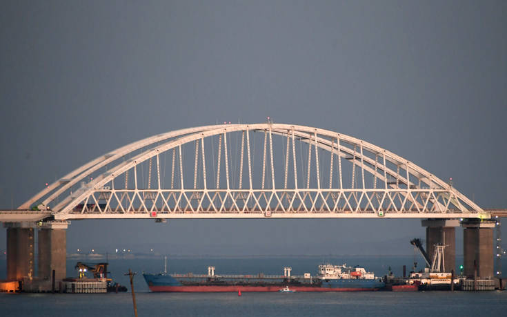 Το Κίεβο κατήγγειλε την «παράνομη» κράτηση των ναυτών του από τη Μόσχα