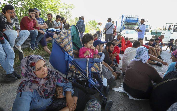Πάνω από 16.500 αιτούντες άσυλο από τα νησιά στην ηπειρωτική Ελλάδα