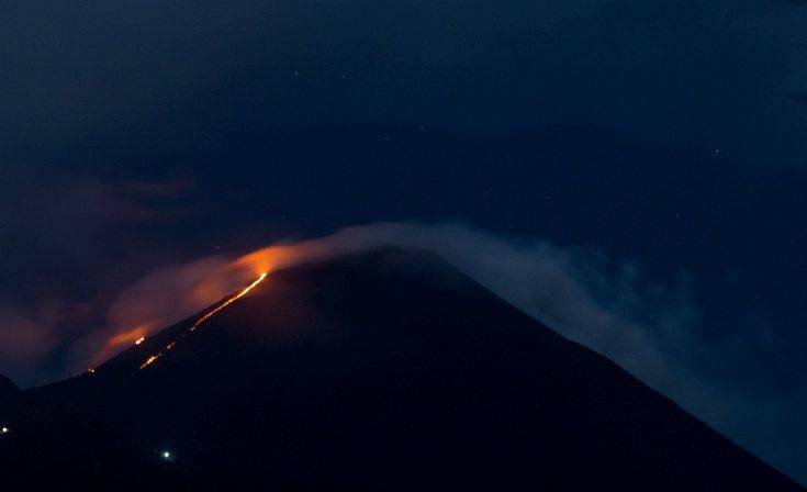 «Ξύπνησε» και πάλι το ηφαίστειο Ελ Φουέγο στη Γουατεμάλα