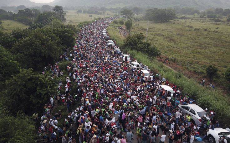 Το καραβάνι των μεταναστών έφτασε στα σύνορα Μεξικού- ΗΠΑ