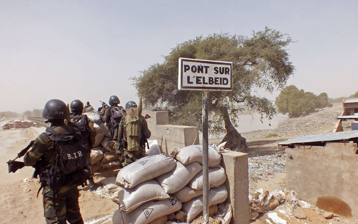Ένοπλοι άρπαξαν ογδόντα μαθητές από σχολείο στο Καμερούν