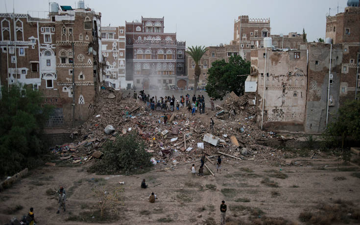 Αιματηρές μάχες με 150 νεκρούς στην Υεμένη