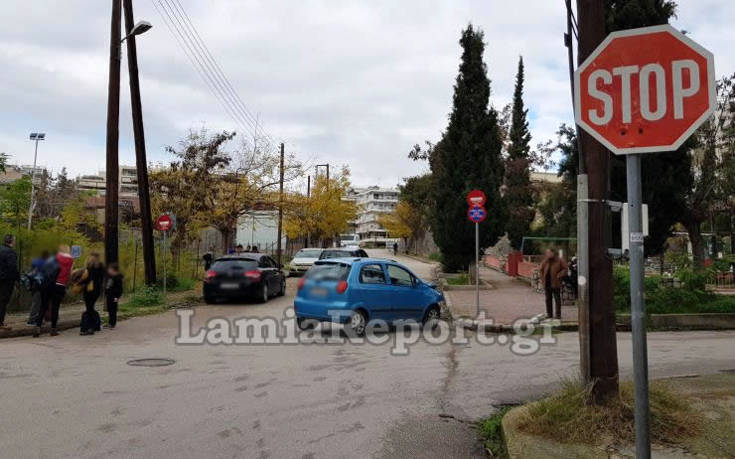 Παραβίασε το STOP και συγκρούστηκε με αυτοκίνητο