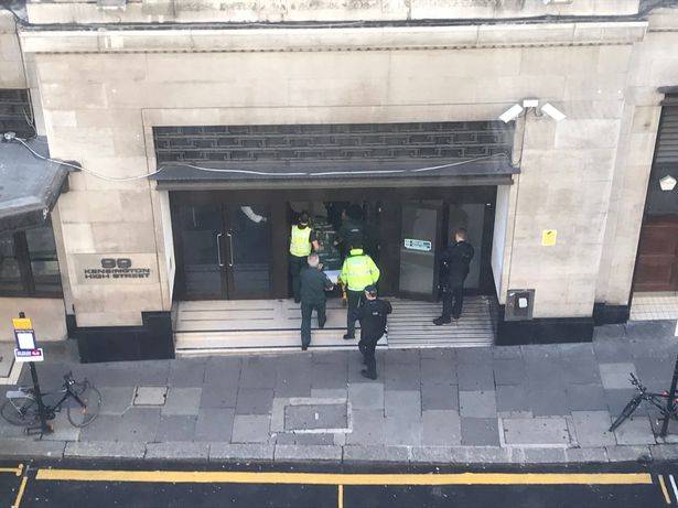 Μία σύλληψη, δύο τραυματίες στα γραφεία της Sony στο Λονδίνο
