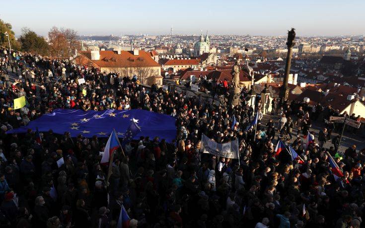 Παραίτηση Μπάμπις ζητούν χιλιάδες Τσέχοι διαδηλωτές
