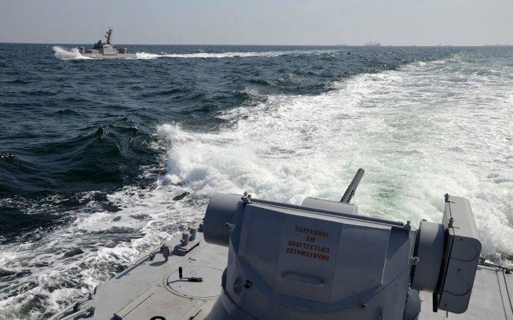 Κρεμλίνο: Νόμιμη η κατάσχεση των ουκρανικών πολεμικών πλοίων