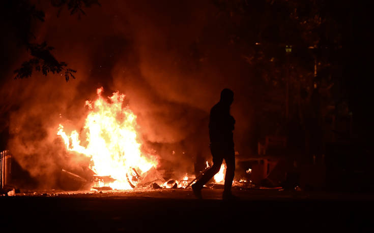 Τρεις ανήλικοι και δύο Γερμανοί στους συλληφθέντες των επεισοδίων