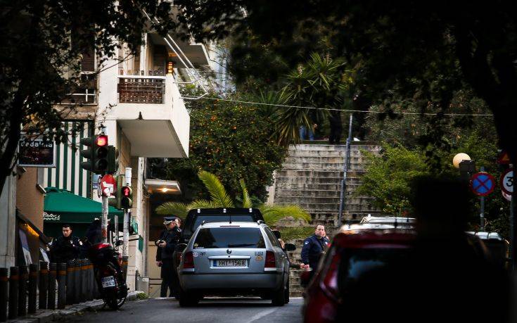 Φωτογραφίες από την έκρηξη στο Κολωνάκι