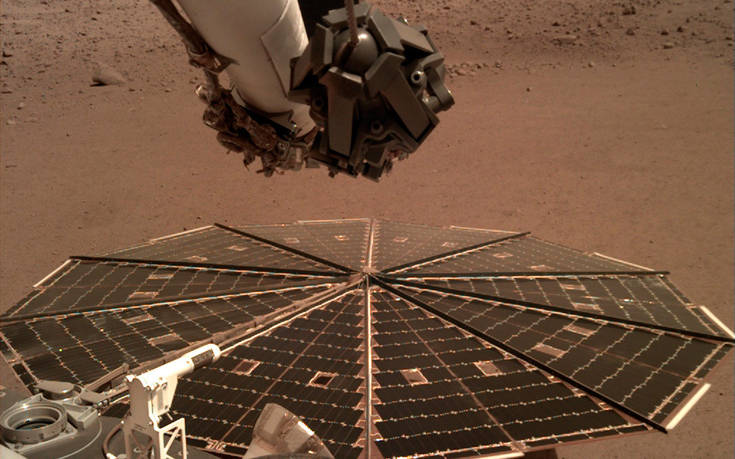 Η πρώτη «selfie» του InSight στον Άρη