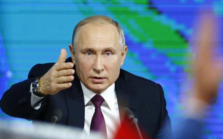 Ο Πούτιν υπέγραψε το νόμο για την καταπολέμηση των fake news