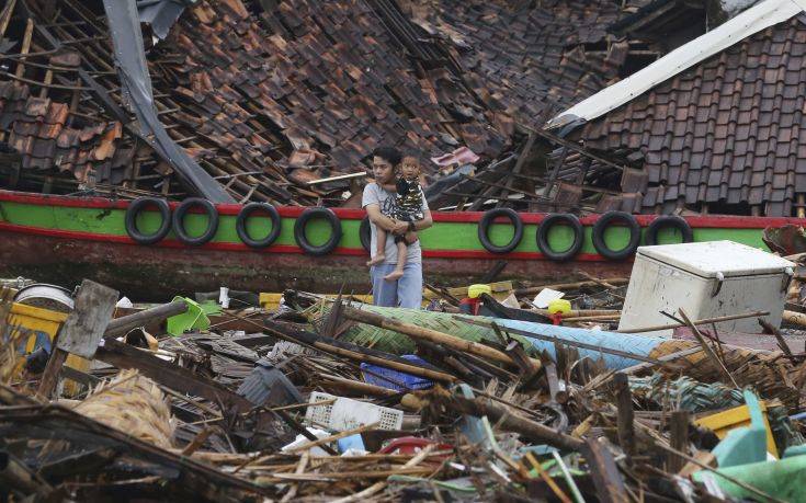 Συναγερμός για την ηφαιστειακή τέφρα στην Ινδονησία