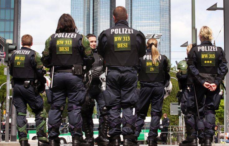 Τέταρτος ύποπτος για τρομοκρατία συνελήφθη σε αεροδρόμιο της Γερμανίας