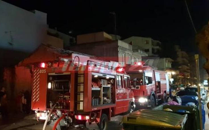 Φωτιά σε πολυκατοικία στην Πάτρα, εκκενώθηκε όροφος