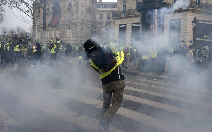 «Κουράστηκαν» οι Γάλλοι από τις κινητοποιήσεις των Κίτρινων Γιλέκων