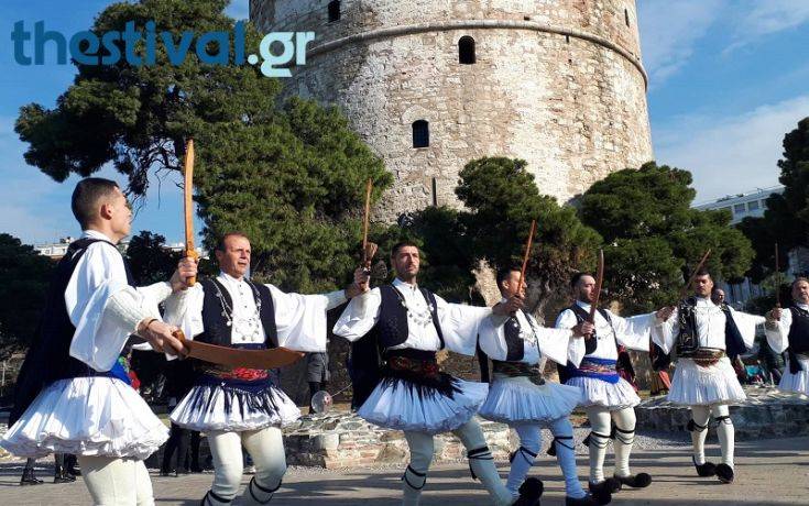 Οι Ρουγκατσάρηδες της Χαλάστρας ξεσήκωσαν τη Θεσσαλονίκη