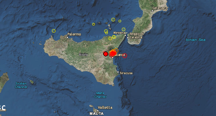 Τρόμος από σεισμό στη Σικελία