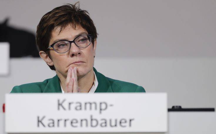 Η πρόεδρος του CDU αναλαμβάνει νέα υπουργός Άμυνας της Γερμανίας