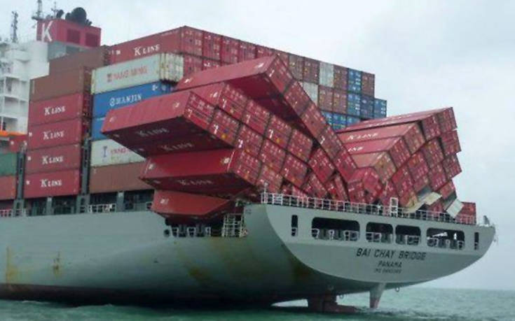 Φορτηγά πλοία σε δύσκολες καταστάσεις