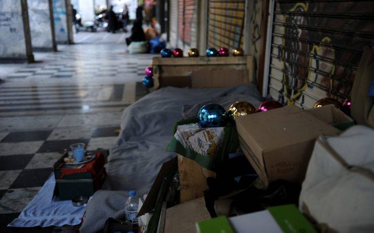 Δεκάδες άστεγοι στα ζεστά «καταφύγια» του Δήμου Αθηναίων