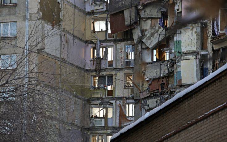 Ζωντανό βρέφος 10 μηνών στα ερείπια της πολυκατοικίας στη Ρωσία