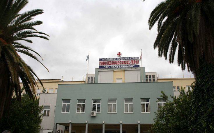 ΠΟΕΔΗΝ: Ο διοικητής του νοσοκομείου Νίκαιας είχε 4 πλαστά πτυχία