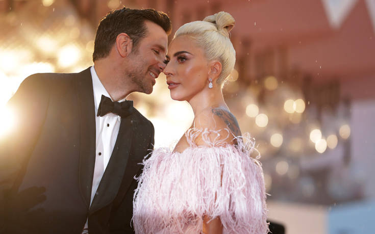 Η Lady Gaga έγινε 35 και πήρε ένα ξεχωριστό δώρο από τον σύντροφό της