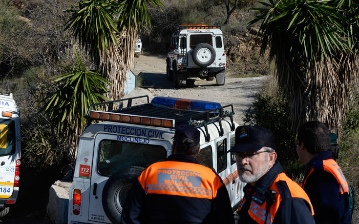 Έτσι θα προσεγγίσουν το δίχρονο αγοράκι που εγκλωβίστηκε σε πηγάδι