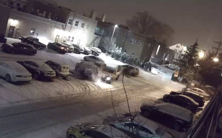 Μετέτρεψε το πάρκινγκ σε συγκρουόμενα