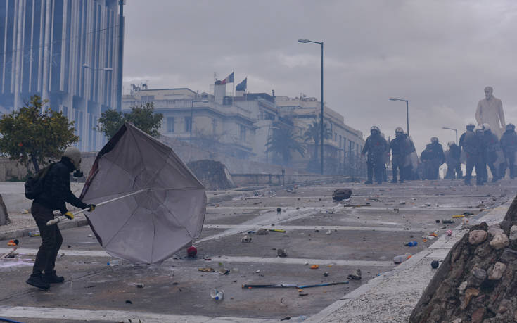 Οι συλλήψεις για τα επεισόδια στο συλλαλητήριο για τη Μακεδονία