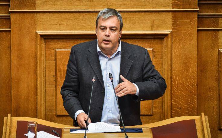 Βερναρδάκης: Μεγάλη νίκη η ψήφος εμπιστοσύνης