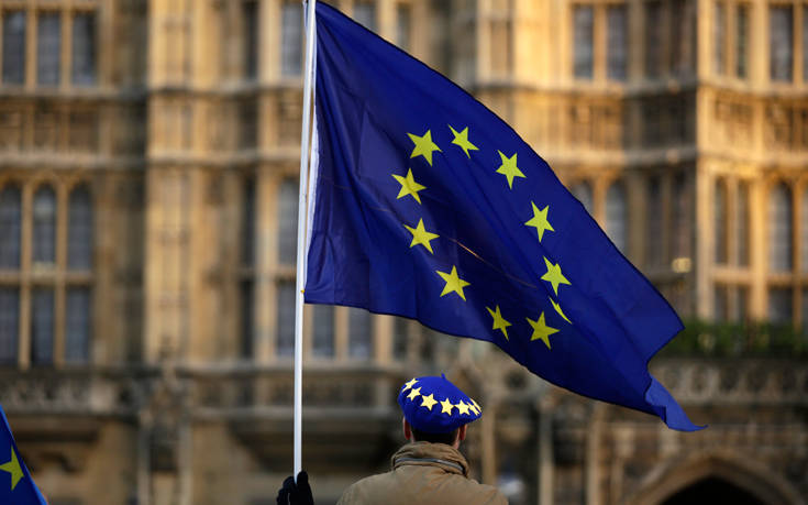 Έκτακτα μέτρα για ενδεχόμενο Brexit χωρίς συμφωνία αποφάσισαν οι Ευρωπαίοι επίτροποι