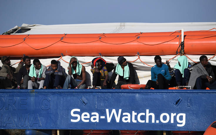 Η ιταλική κυβέρνηση θέλει να στείλει 47 μετανάστες στην Ολλανδία