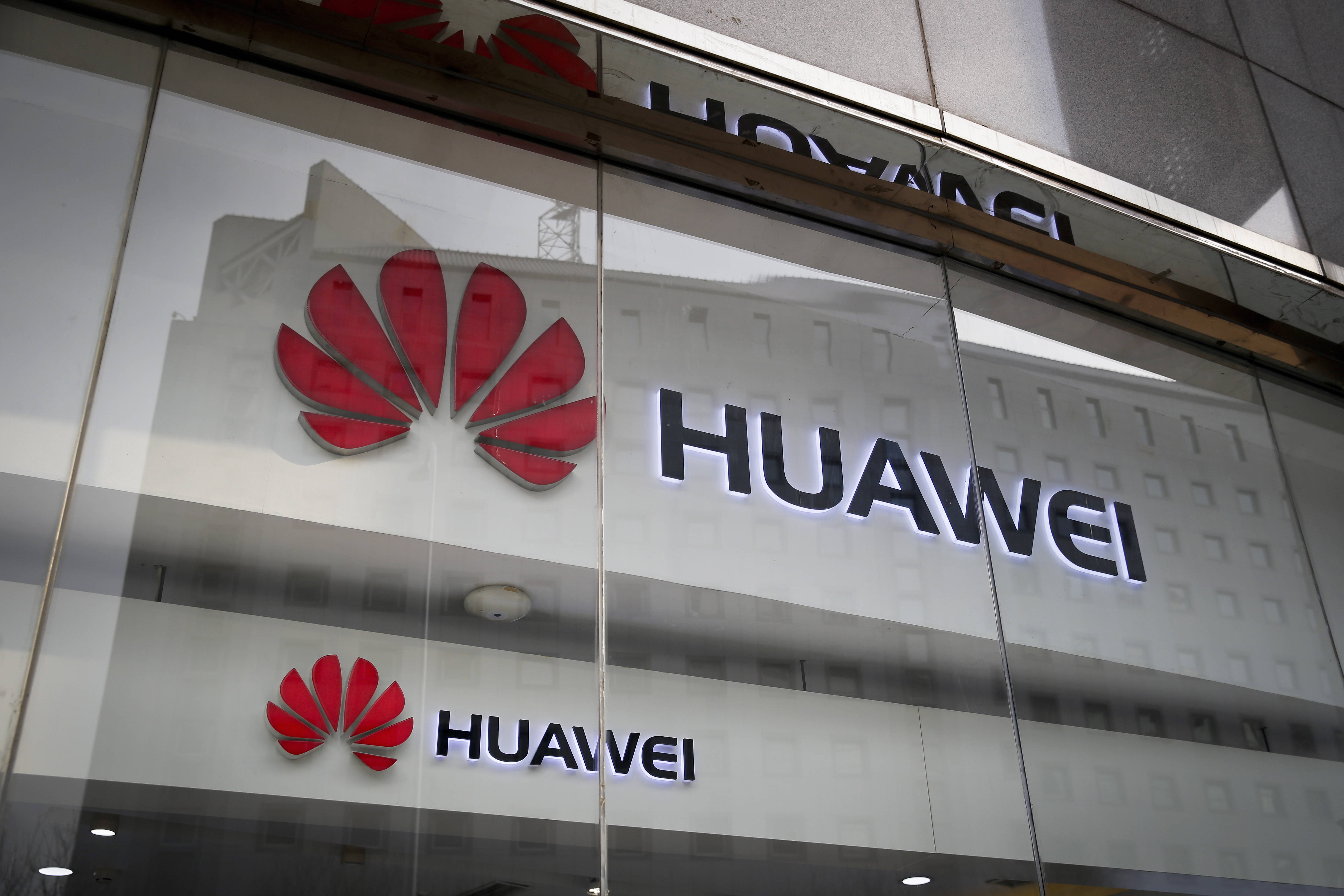 Κλιμάκωση της έντασης μεταξύ ΗΠΑ και Huawei