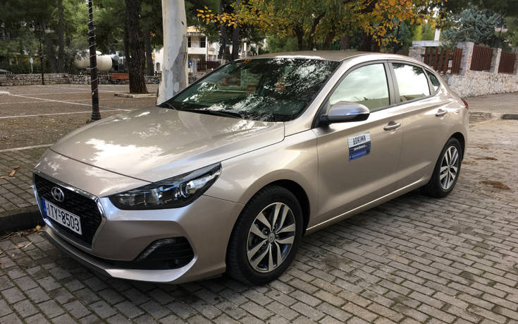 Οδηγούμε το Hyundai i30 Fastback 1.0 T