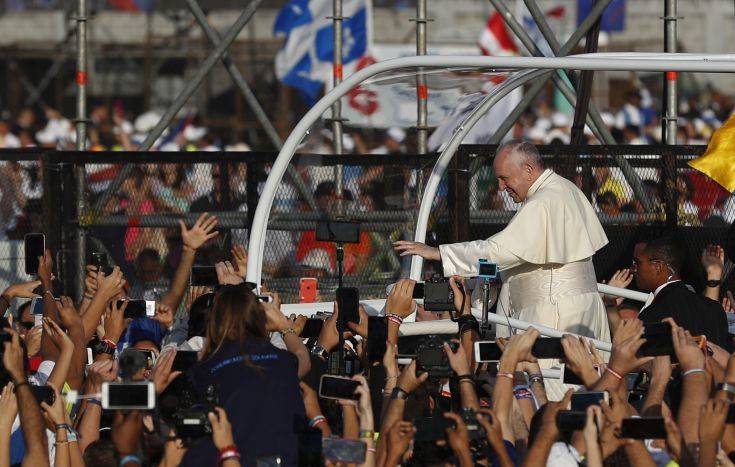 Ο Πάπας Φραγκίσκος καταδίκασε την επίθεση σε καθεδρικό ναό των Φιλιππίνων