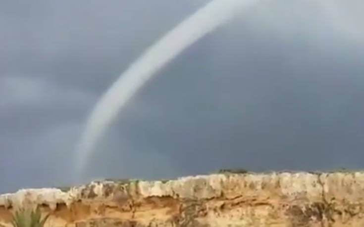 Εντυπωσιακός υδροστρόβιλος στην Κύπρο