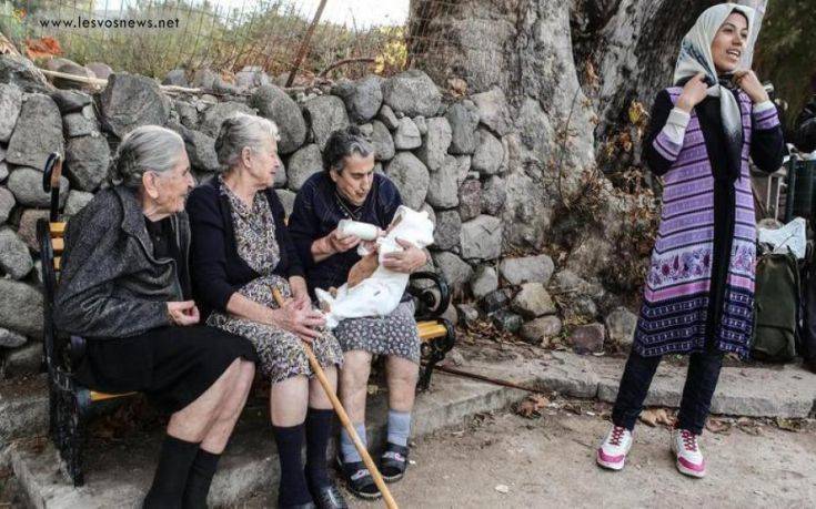 «Έφυγε» η μία από τις τρεις γιαγιάδες-σύμβολα της Λέσβου