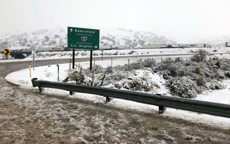 Πέντε νεκροί από την κακοκαιρία που σαρώνει την Καλιφόρνια