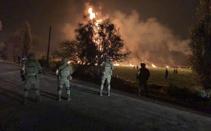 Αυξάνεται ο αριθμός των νεκρών από την έκρηξη στον πετρελαιαγωγό στο Μεξικό