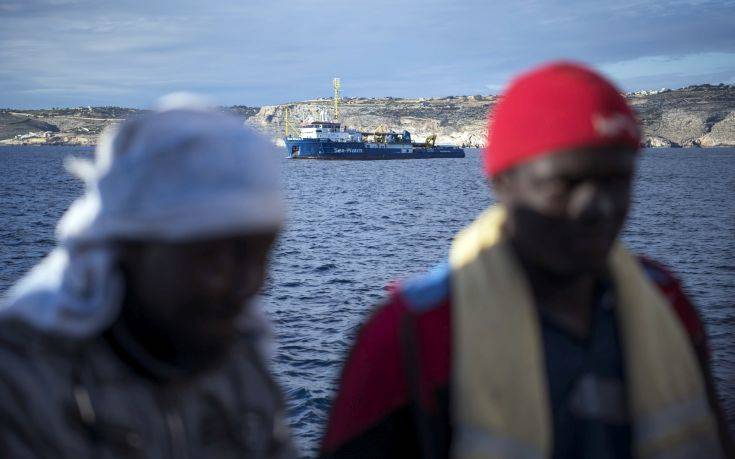 Σε καραντίνα 28 μετανάστες που διέσωσε το πλοίο Sea Watch: Διαγνώστηκαν θετικοί στον κορονοϊό