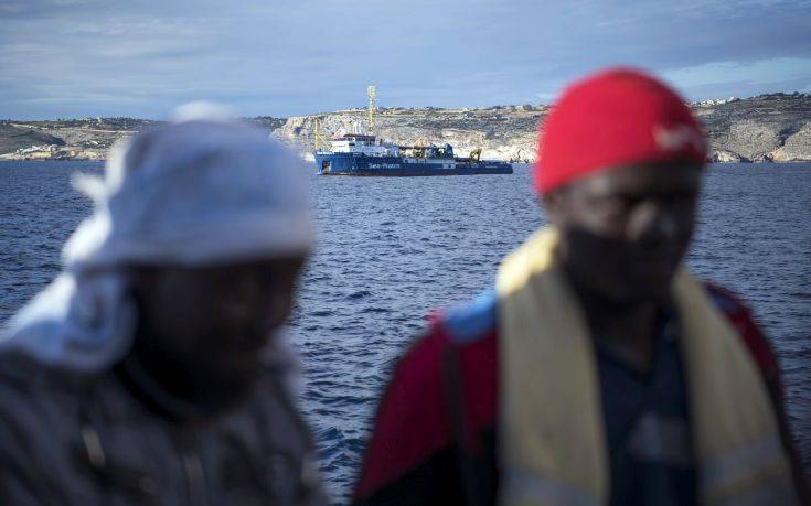 Μηχανισμό για τη διαχείριση της μεταναστευτικής κρίσης αναζητούν οι υπουργοί Εσωτερικών και Εξωτερικών της ΕΕ