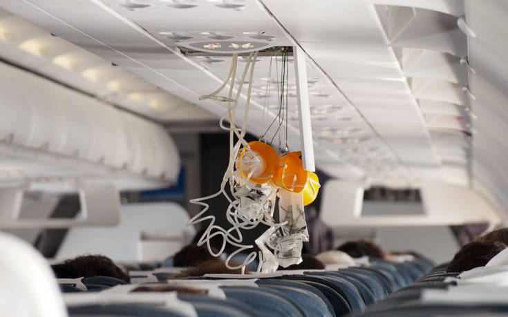 Όλη η αλήθεια για τις μάσκες οξυγόνου στα αεροπλάνα