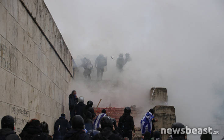 ΝΔ: Έριξαν χημικά για να διαλύσουν την ειρηνική διαδήλωση