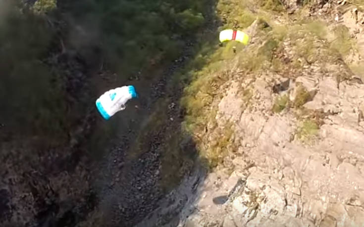 Στο base jumping μπορεί να συμβούν πολλά άσχημα ταυτόχρονα