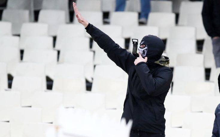 Καμία τιμωρία στον Άγιαξ για τα επεισόδια με την ΑΕΚ
