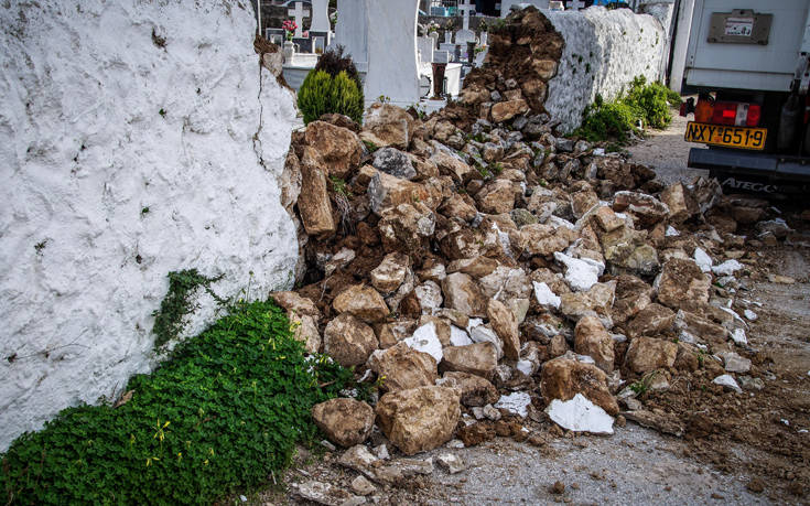 Φωτογραφίες από τις ζημιές στην Πρέβεζα μετά το σεισμό